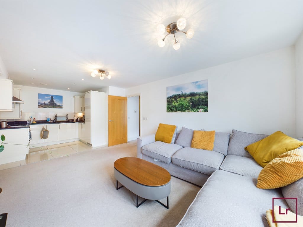 Property Image 0 Image 0
