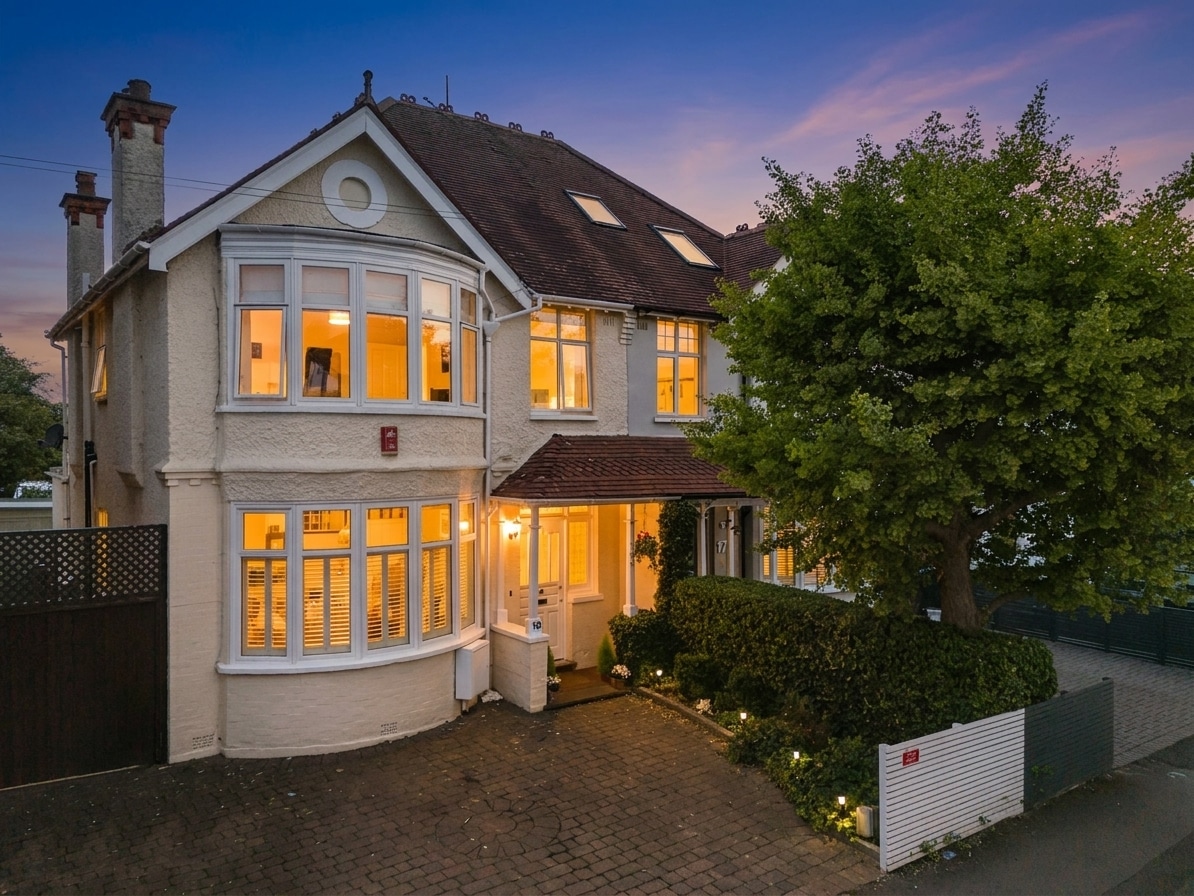 Property Image 0 Image 0