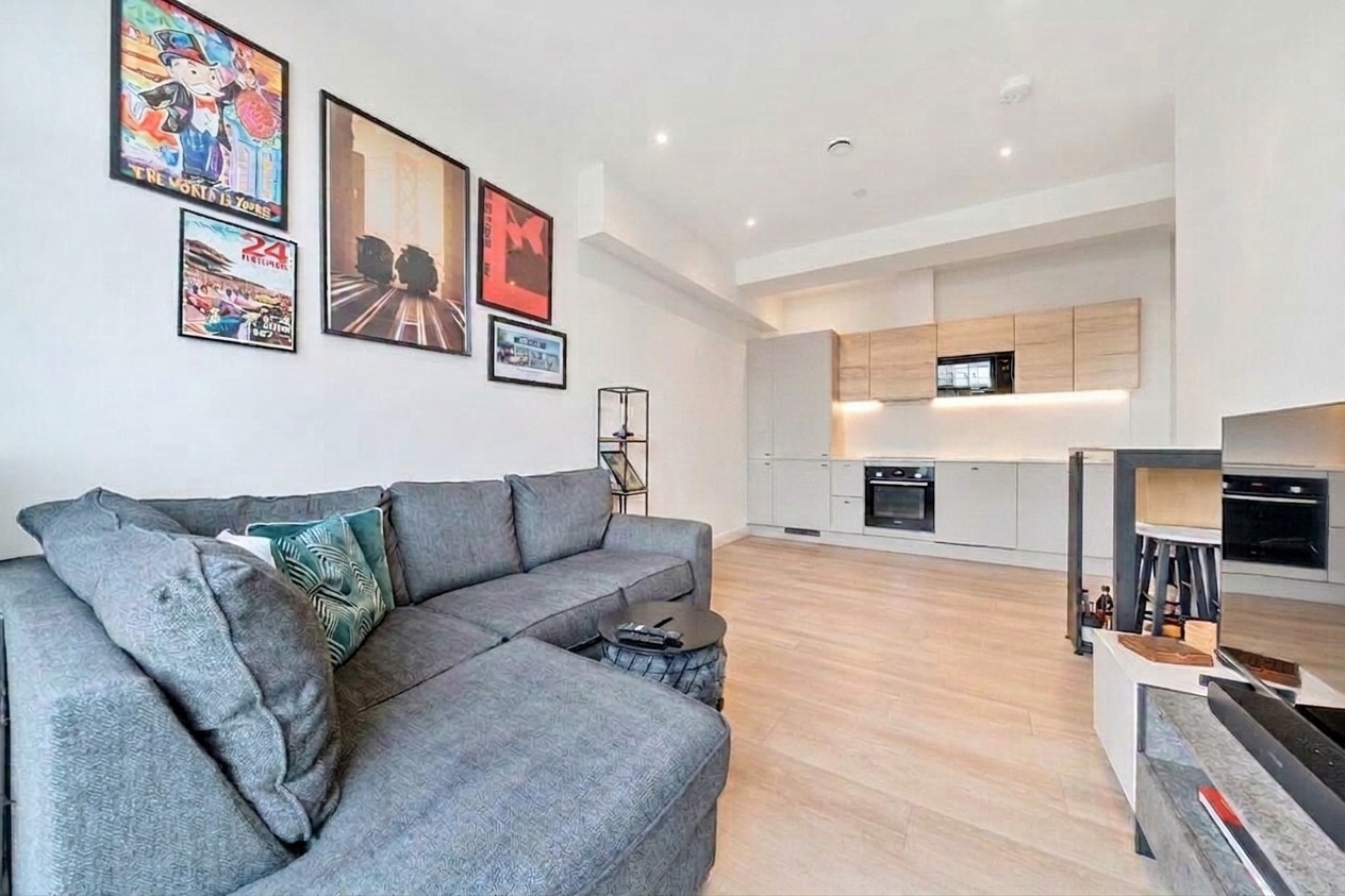 Property Image 0 Image 0