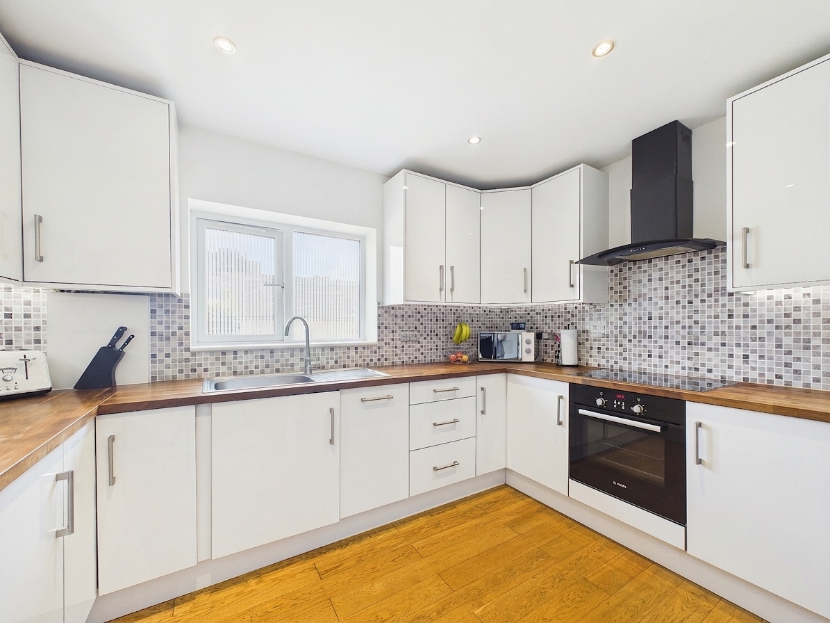 Property Image 0 Image 0