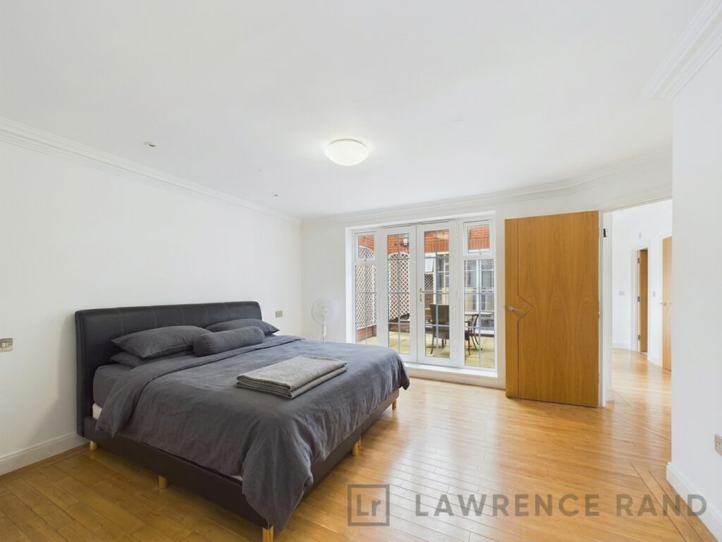 Property Image 0 Property Image 0